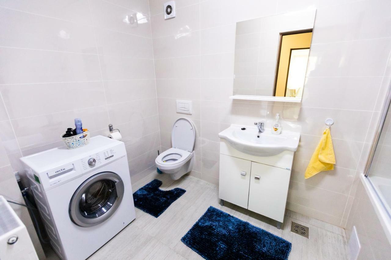 Travel Homzzz Apartments Тыргу-Муреш Экстерьер фото