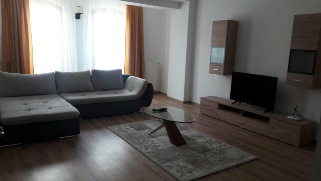 Travel Homzzz Apartments Тыргу-Муреш Экстерьер фото