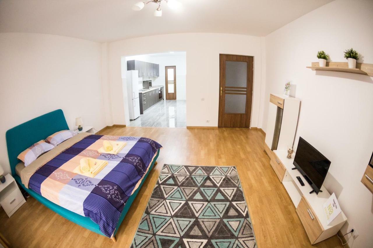 Travel Homzzz Apartments Тыргу-Муреш Экстерьер фото