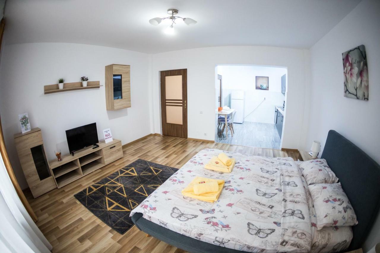 Travel Homzzz Apartments Тыргу-Муреш Экстерьер фото